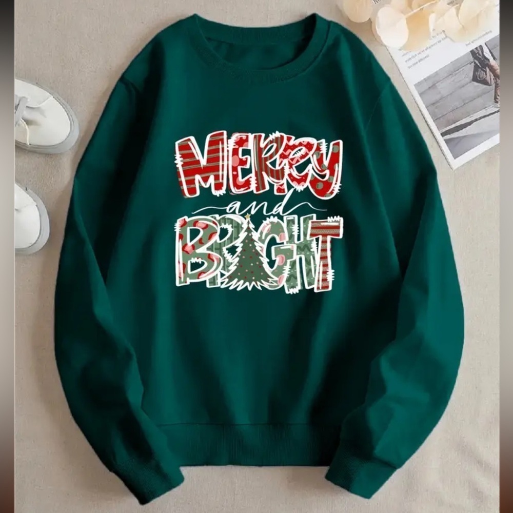 Merry Christmas Green Longsleeve Sweatshirt NEW